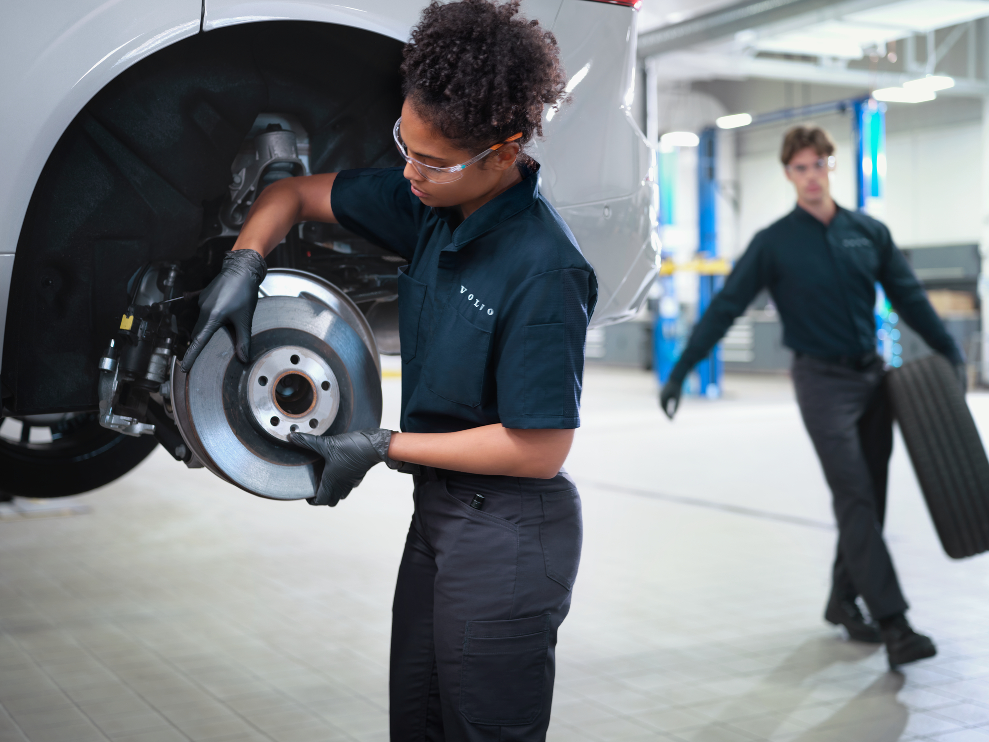 Light version-Parts_and_Service_XC60_PHEV_Brake_Disc_Humanity