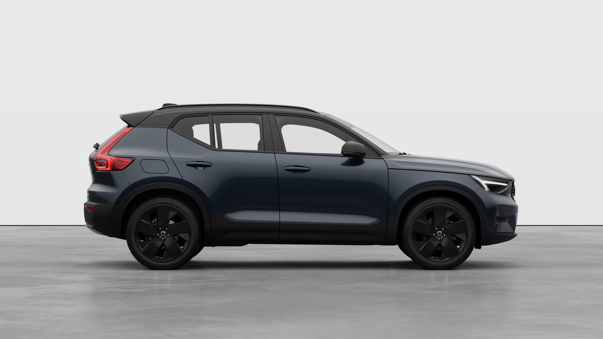 2026-XC40-Black-Edition_Denim-Blue