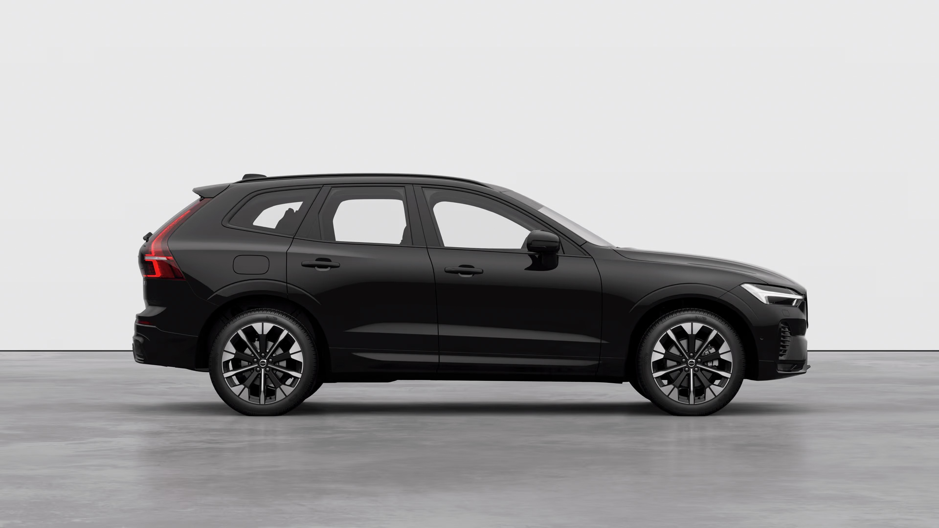 2026_XC60-B5-Ultra_Onyx-Black_717_exterior-studio-right