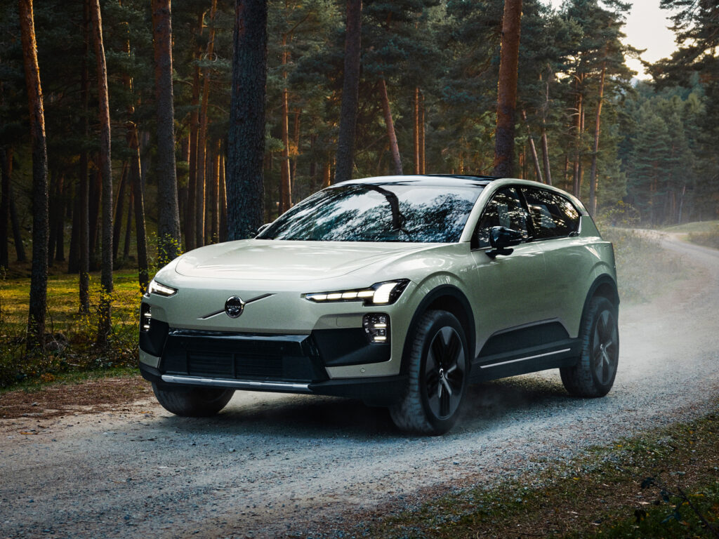 EX60 P10 Cross Country