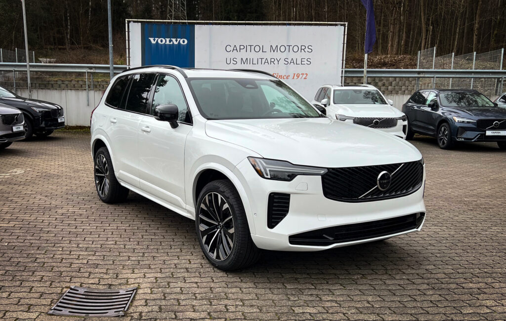 2026 Volvo XC90 T8 Ultra